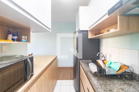 Cozinha de apartamento para alugar com 3 quartos, 78m² em Humaitá, Porto Alegre