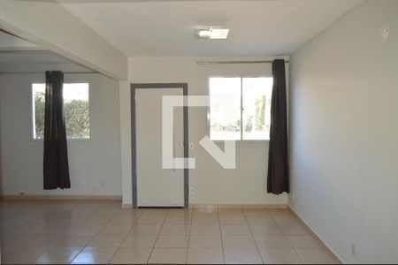 Sala de casa de condomínio para alugar com 3 quartos, 87m² em Bonfim Paulista, Ribeirão Preto
