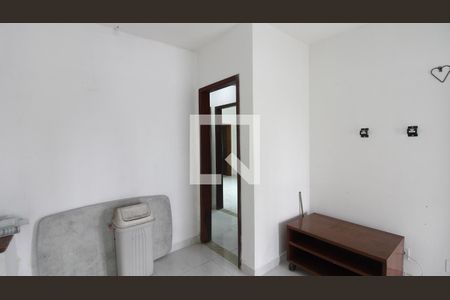 Sala de casa para alugar com 2 quartos, 360m² em Jardim Pero, Cabo Frio