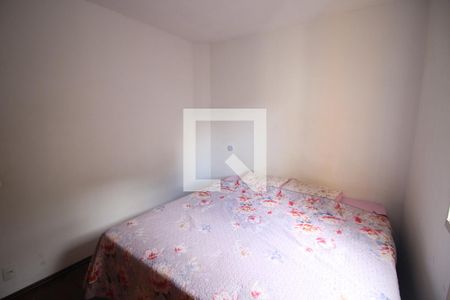 Quarto 1 de apartamento para alugar com 2 quartos, 55m² em Industrial, Contagem