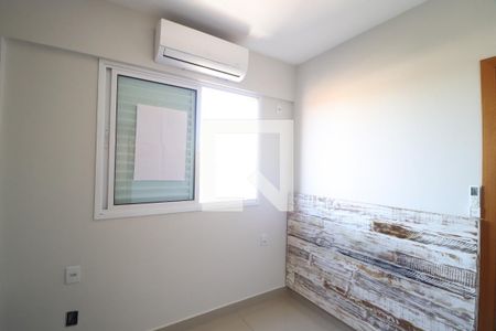 Quarto 1 - Suíte de apartamento para alugar com 2 quartos, 61m² em Segismundo Pereira, Uberlândia