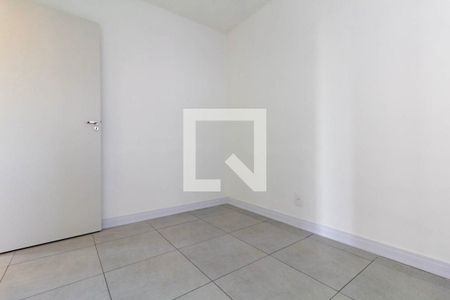 Quarto 1 de apartamento para alugar com 2 quartos, 40m² em Vila Campanela, São Paulo