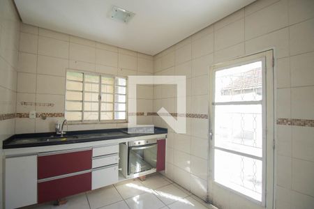Cozinha de casa para alugar com 2 quartos, 110m² em Covanca, São Gonçalo