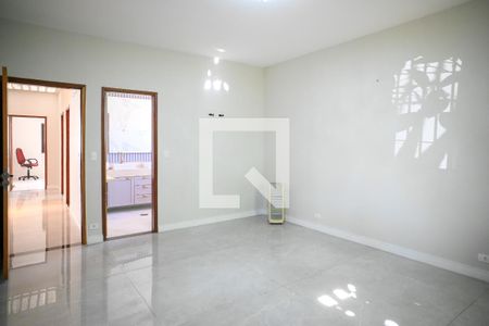 Quarto 1 - Suite de casa para alugar com 4 quartos, 350m² em Vila Santo Estefano, São Paulo