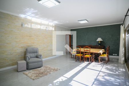 Sala de casa para alugar com 4 quartos, 350m² em Vila Santo Estefano, São Paulo