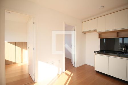 Sala/Cozinha de apartamento para alugar com 2 quartos, 36m² em Jardim Monte Kemel, São Paulo
