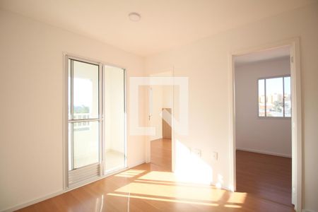 Sala/Cozinha de apartamento para alugar com 2 quartos, 36m² em Jardim Monte Kemel, São Paulo
