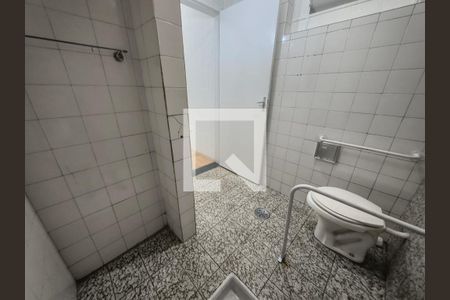 Banheiro de casa para alugar com 4 quartos, 150m² em Passos, Juiz de Fora