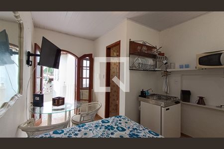 AREA DE JANTAR de kitnet/studio para alugar com 1 quarto, 25m² em Centro, Macaé
