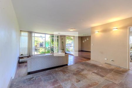 Casa à venda com 4 quartos, 300m² em Brooklin, São Paulo