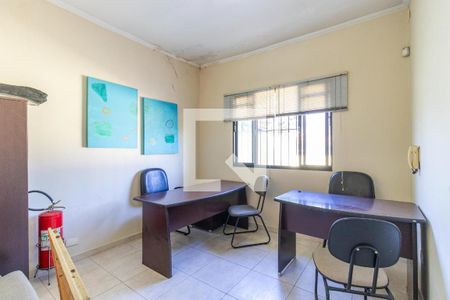Casa à venda com 4 quartos, 210m² em Vila Olímpia, São Paulo