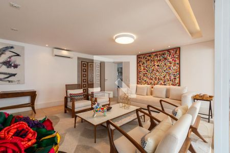 Apartamento à venda com 4 quartos, 335m² em Vila Uberabinha, São Paulo