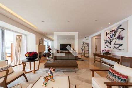 Apartamento à venda com 4 quartos, 335m² em Vila Uberabinha, São Paulo