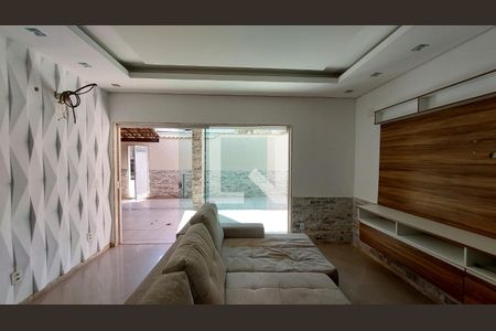 Sala de casa para alugar com 2 quartos, 96m² em Santa Amélia, Belford Roxo