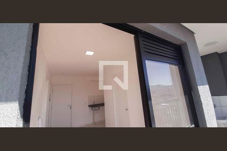Apartamento para alugar com 2 quartos, 37m² em Rochdale, Osasco
