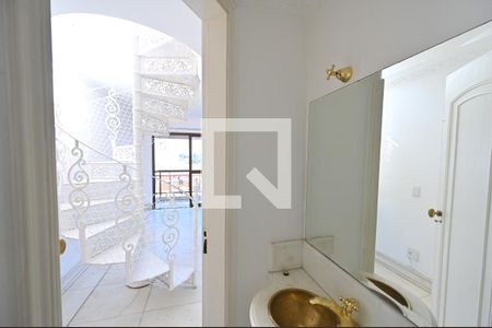 Lavabo de apartamento para alugar com 2 quartos, 200m² em Vila da Saúde, São Paulo