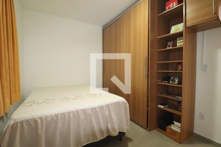 Quarto 1 de apartamento para alugar com 2 quartos, 55m² em Jardim Cristiane, Santo André