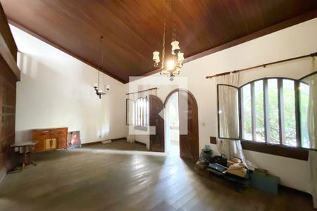Casa à venda com 5 quartos, 456m² em Barro Preto, Belo Horizonte