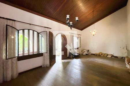 Casa à venda com 5 quartos, 456m² em Barro Preto, Belo Horizonte