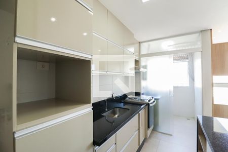 Cozinha e Área de Serviço de apartamento à venda com 2 quartos, 58m² em Santa Teresinha, São Paulo