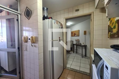 Cozinha de apartamento à venda com 2 quartos, 52m² em Vila Alpina, São Paulo