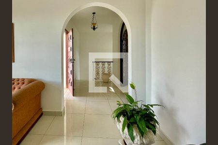 Casa para alugar com 4 quartos, 400m² em Colégio Batista, Belo Horizonte