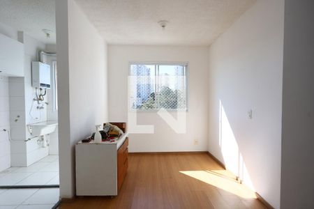 Sala  de apartamento para alugar com 2 quartos, 40m² em Parque Reboucas, São Paulo