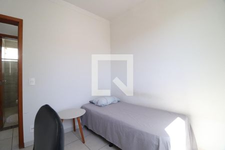 Quarto 1 de apartamento para alugar com 3 quartos, 75m² em Alto Umuarama, Uberlândia