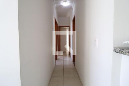 Corredor de apartamento para alugar com 3 quartos, 75m² em Alto Umuarama, Uberlândia