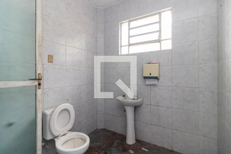 Banheiro de casa à venda com 1 quarto, 702m² em Menino Deus, Porto Alegre