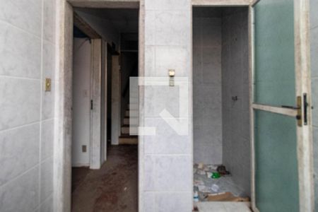 Banheiro de casa à venda com 1 quarto, 702m² em Menino Deus, Porto Alegre
