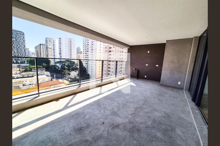 Varanda de apartamento à venda com 4 quartos, 345m² em Vila Uberabinha, São Paulo