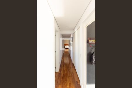 Corredor de apartamento à venda com 3 quartos, 210m² em Vila Olímpia, São Paulo