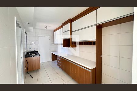 Apartamento para alugar com 3 quartos, 118m² em Jardim das Acacias, São Paulo