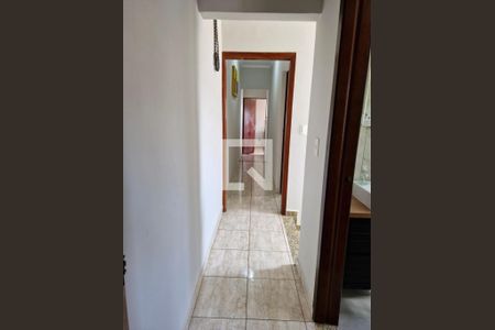Corredor de casa à venda com 3 quartos, 120m² em Jardim Santo Elias, São Paulo