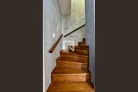 Escadas de apartamento à venda com 4 quartos, 160m² em Sion, Belo Horizonte