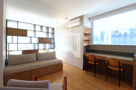 Sala/Cozinha de apartamento para alugar com 1 quarto, 38m² em Vila Nova Conceição, São Paulo