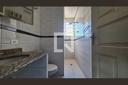 Banheiro da suíte de casa à venda com 3 quartos, 128m² em Vila Leopoldina, Santo André