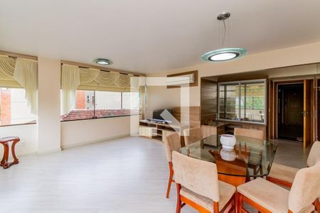 Sala de apartamento para alugar com 3 quartos, 99m² em Petrópolis, Porto Alegre