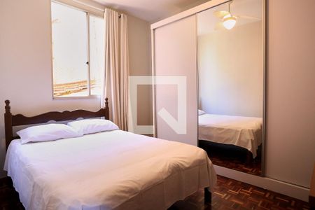 Quarto de apartamento para alugar com 3 quartos, 67m² em Santa Efigênia, Belo Horizonte