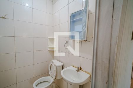 Banheiro de casa para alugar com 1 quarto, 35m² em Jardim Raposo Tavares, São Paulo
