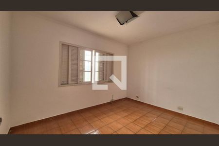 Quarto de casa para alugar com 3 quartos, 168m² em Parque Novo Oratório, Santo André