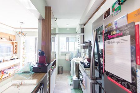 Cozinha  de apartamento à venda com 2 quartos, 49m² em Jaguaribe, Osasco