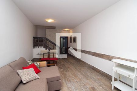 Sala de casa para alugar com 2 quartos, 95m² em Jardim Londrina, São Paulo