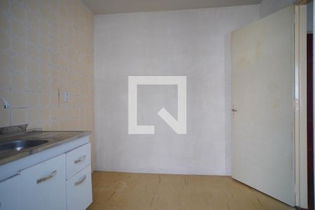 Cozinha  de apartamento para alugar com 1 quarto, 37m² em Humaitá, Porto Alegre