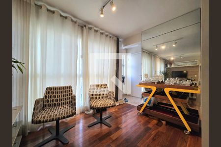 Sala de apartamento à venda com 3 quartos, 110m² em Indianópolis, São Paulo