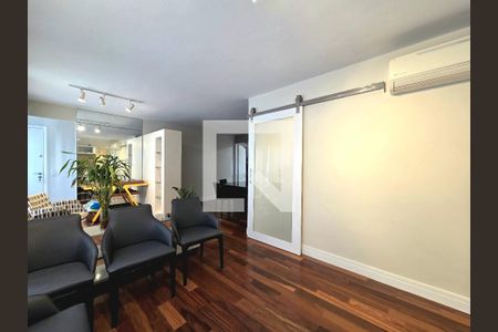 Sala de apartamento à venda com 3 quartos, 110m² em Indianópolis, São Paulo