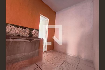 Cozinha de casa para alugar com 2 quartos, 48m² em São João Batista, Belo Horizonte