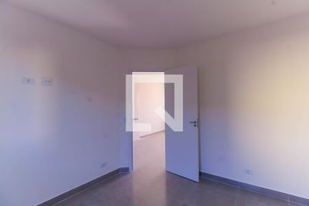 Quarto 1 de apartamento para alugar com 2 quartos, 40m² em Vila Canero, São Paulo