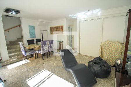 Casa de Condomínio à venda com 3 quartos, 225m² em Mooca, São Paulo